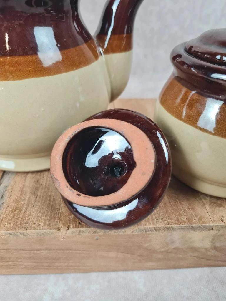Vintage theeservies in tweekleurig steengoed – theepot + suikerpot 🍵 – photo 6